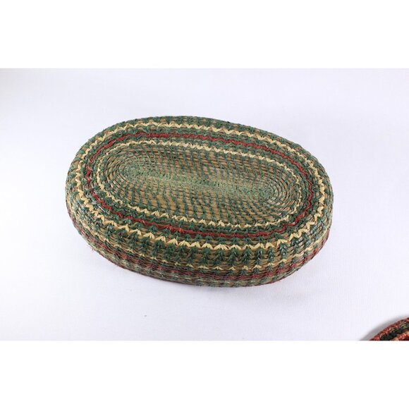 Vintage woven pine needle basket, natural fibre arts sewing basket, lidded - Picture 7 of 10